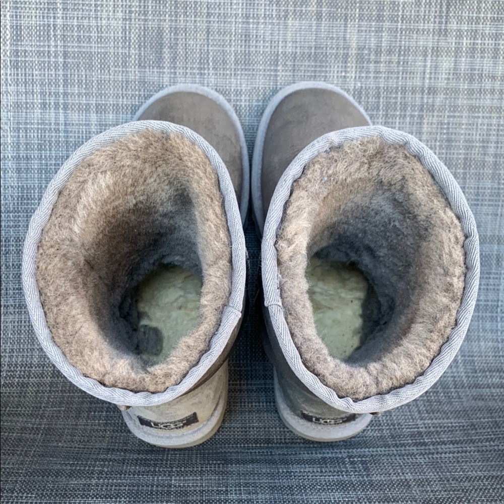 UGG Classic Short II Gray Winter Boots Women’s size 6 - Picture 10 of 11